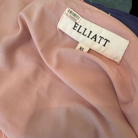 Elliatt Esteem Mini Dress
XL-OO15/M-DD12 - Picture 7 of 8